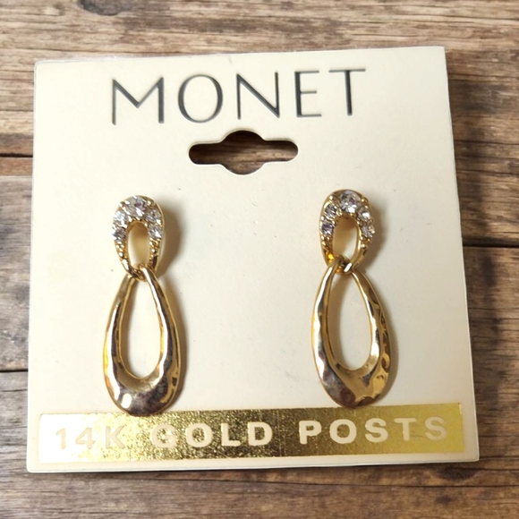 Monet Jewelry - Monet Gold Drop Earrings